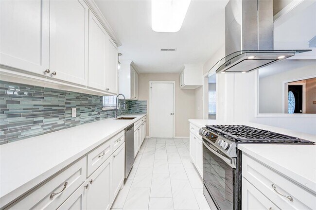 Building Photo - 10607 Wickersham Ln