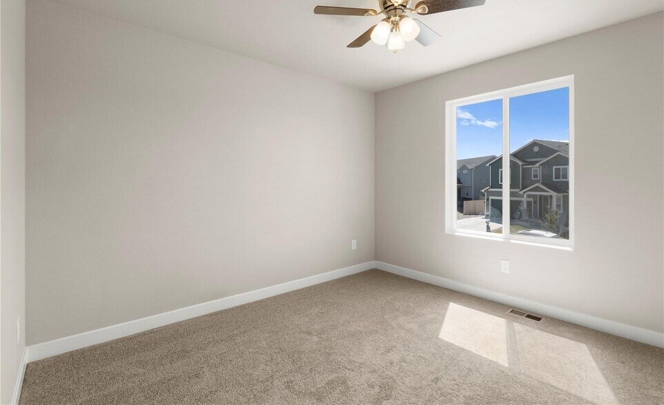 Building Photo - 10274 Luneth Dr