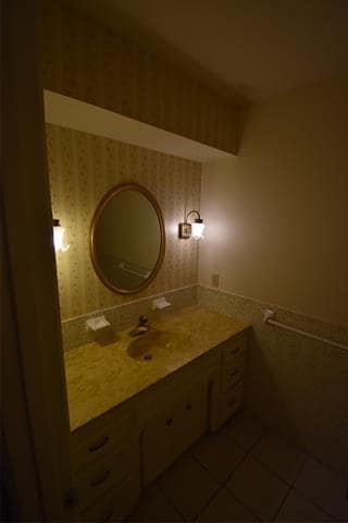 Building Photo - 1701 Westside Dr