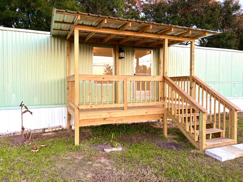 Building Photo - 14051 SE 63rd Ter