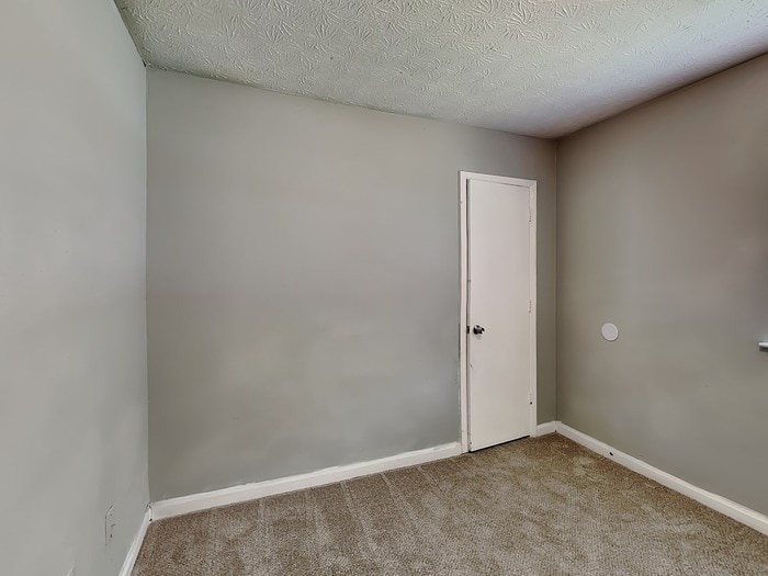 Building Photo - 2093 Drake Ct