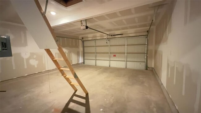 Building Photo - 21097 River Mist Dr