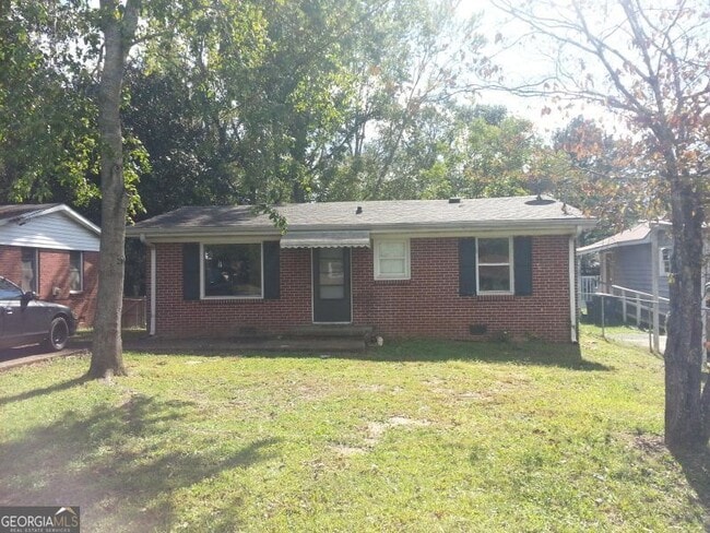 Primary Photo - 109 Larkspur Ln
