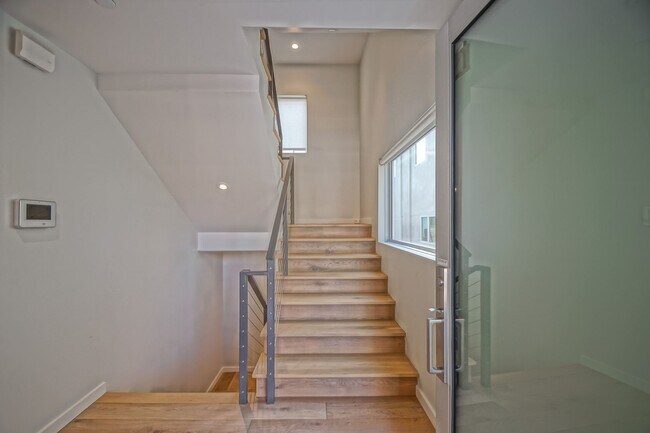 Building Photo - NEWER, LUXURIOUS & MODERN, 2920 SQ FT HOME W/ HIGH END DETAILS, AMAZING DECK/BALCONY SPACE, 2-CAR...