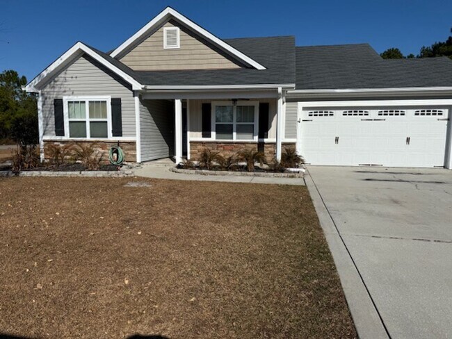 Building Photo - 3 Bedroom Home in The Landing at Folkstone- Fenced In Back Yard!