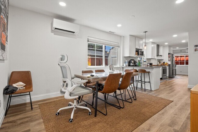 Building Photo - 197 Nottingham Ave