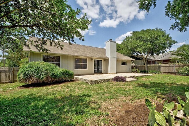 Building Photo - 6307 Smith Oak Trail