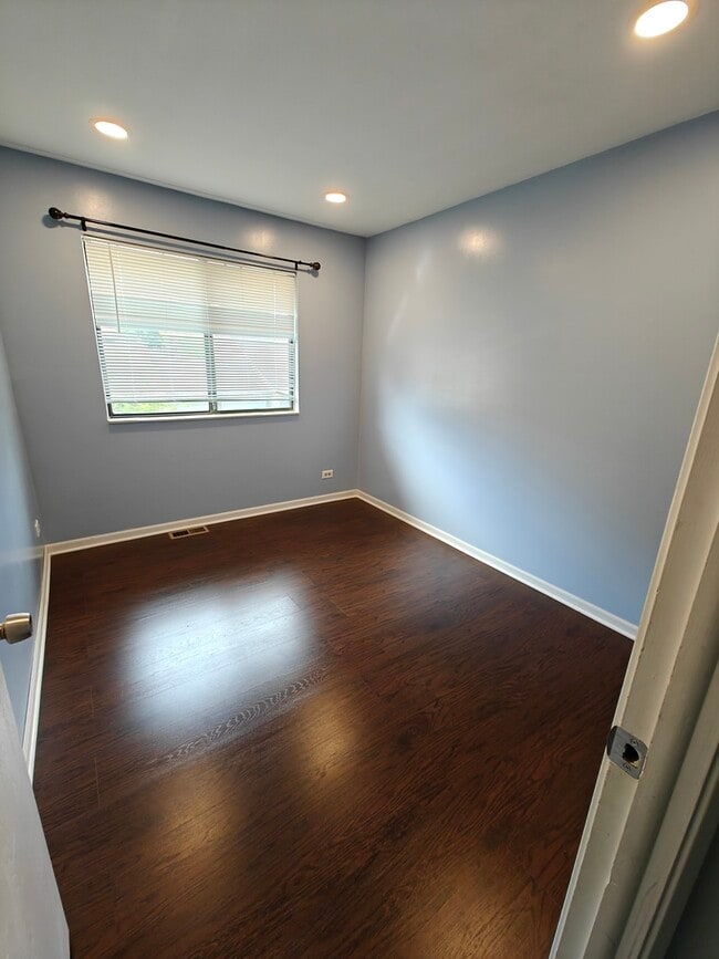 Building Photo - 1410 Whispering Springs Cir