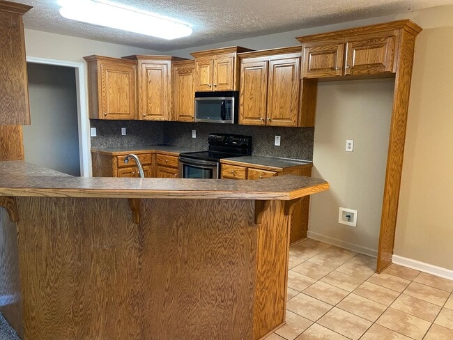 Building Photo - 2404 Lancashire Ln