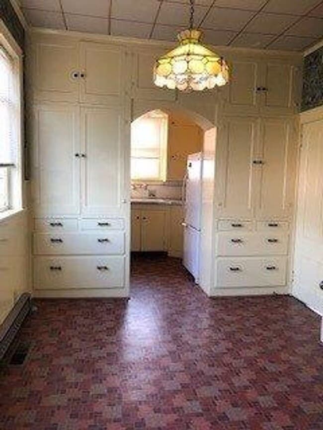 Building Photo - FALK 1