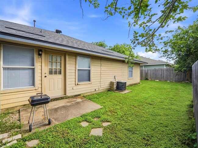 Building Photo - 2304 Smith Branch Blvd