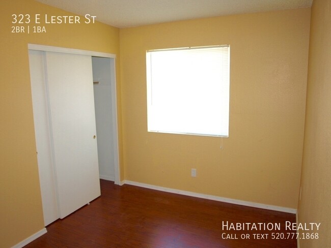 Building Photo - 2Bed/1Bath University Area, Triplex at Sug...