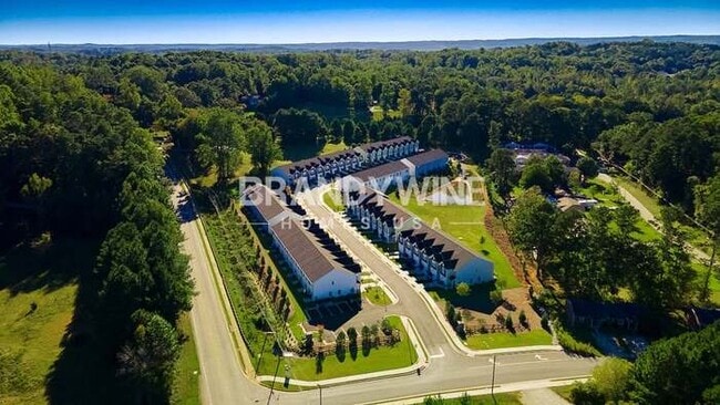 Building Photo - 231 Crestview Wy