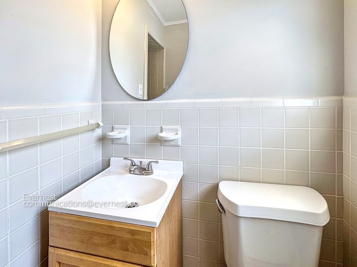 Building Photo - 976 Ridgewood Cir