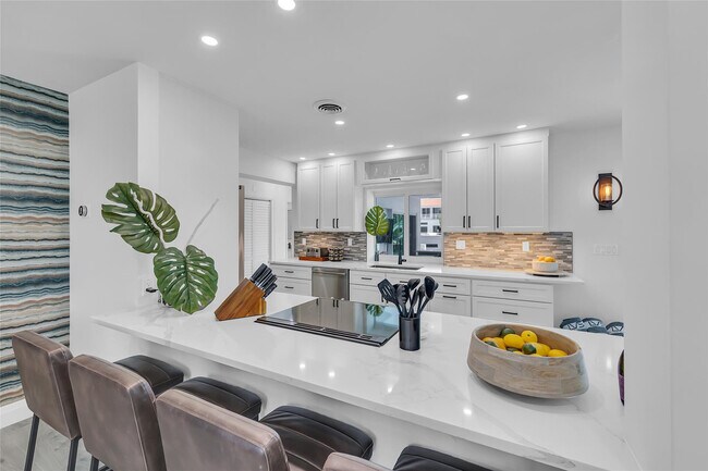 Building Photo - 3108 NE 42nd Ct