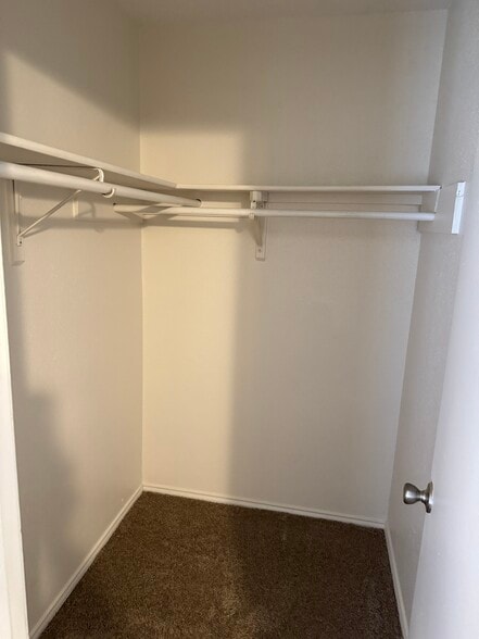 Building Photo - 808 Station St