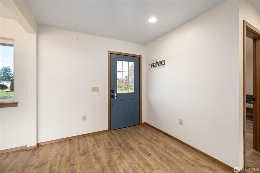 Building Photo - 965 N Fruitdale Rd