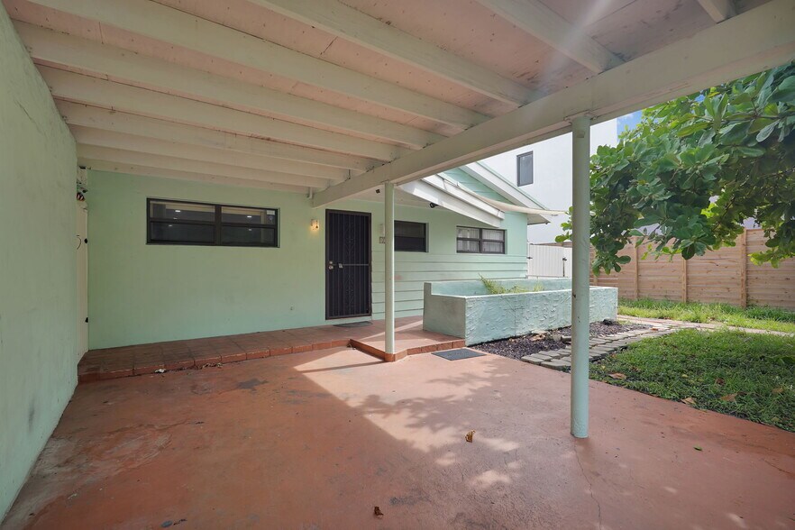 Building Photo - 75 NW 41st St