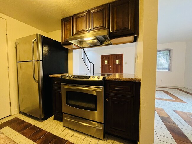 Building Photo - 5041 N 40th Ave