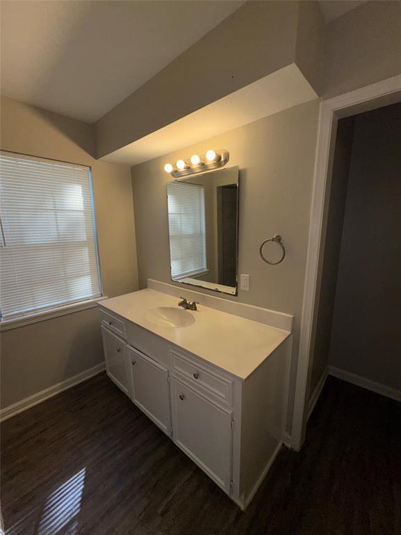 Building Photo - 16511 Courtland Cir
