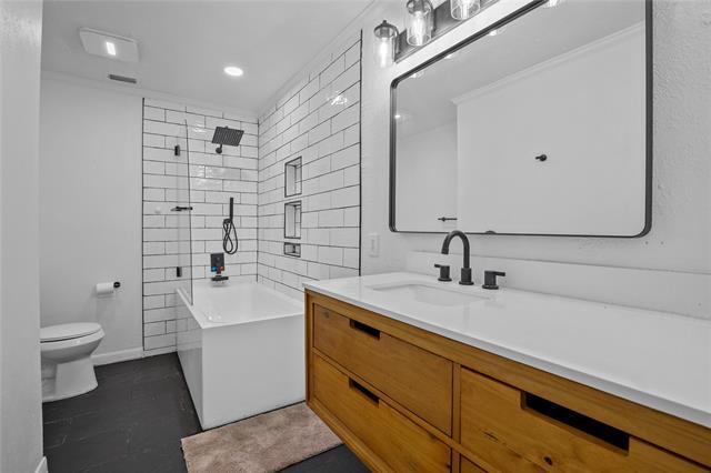 Building Photo - 3321 Heather Hill Dr