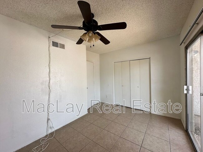 Building Photo - 2801 E Monte Cristo Ave