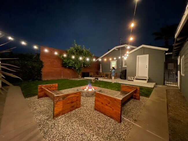 Building Photo - 1075 Redondo Ave