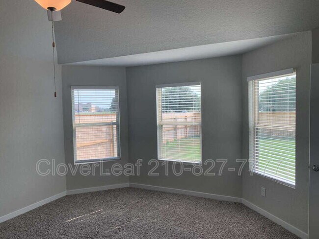 Building Photo - 708 Stonemanor Bay