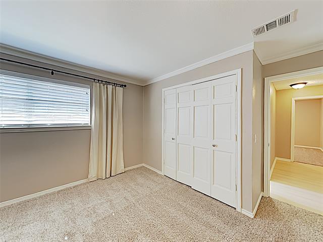 Building Photo - 1804 Mercedes Pl