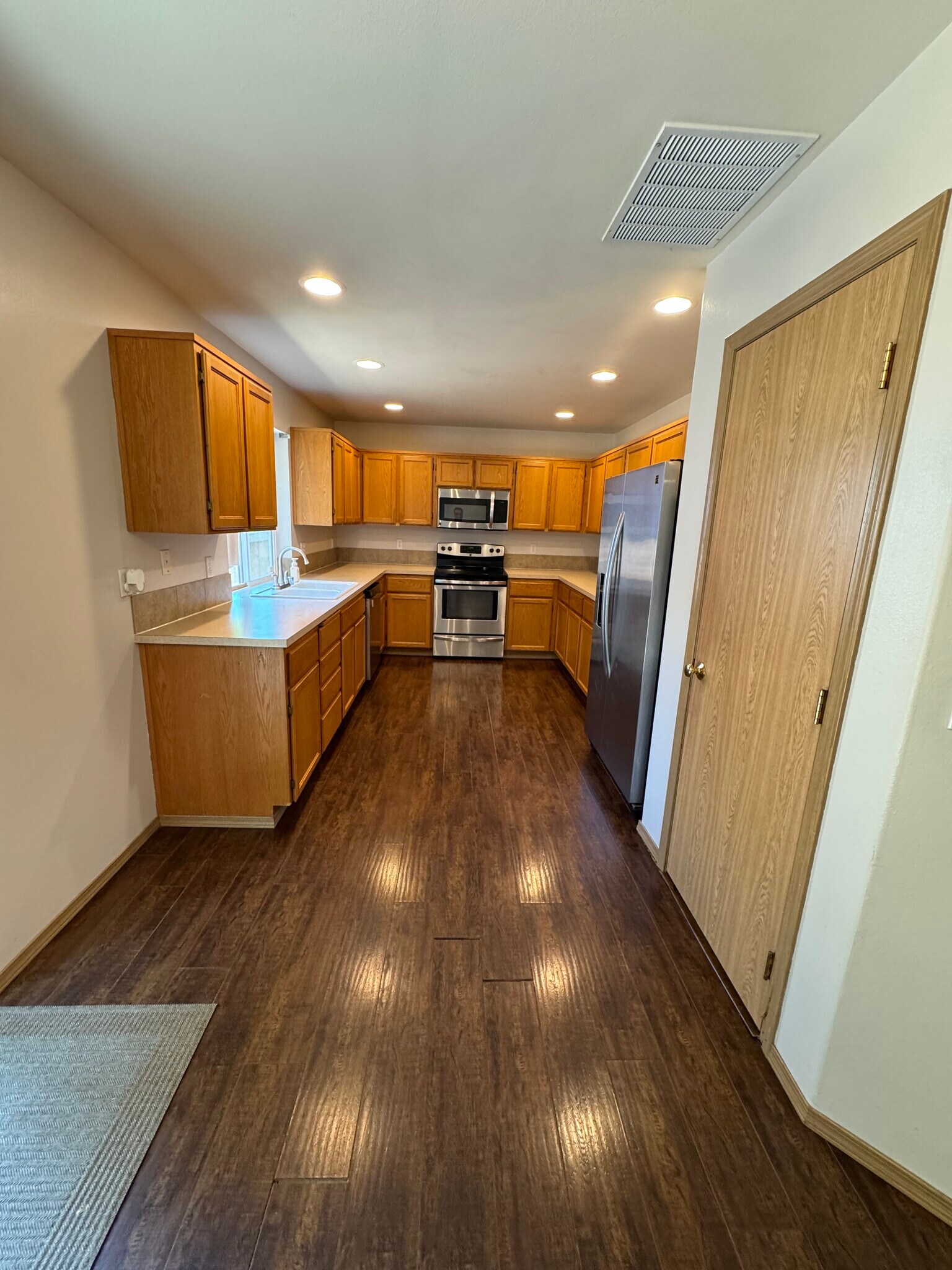 Building Photo - 1115 181st Street Ct E