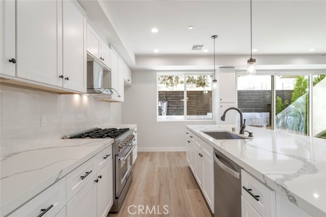 Building Photo - 10754 Nassau Ave