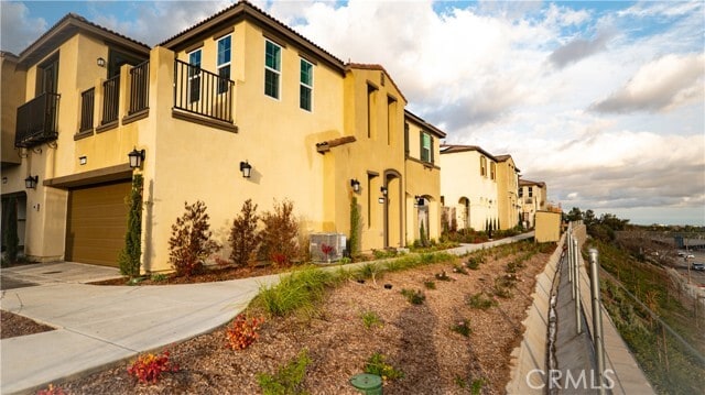 Building Photo - 8457 Gabrielino Ct