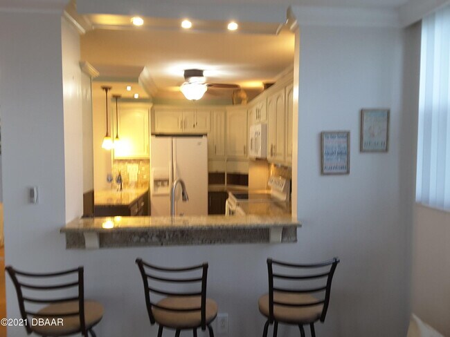 Building Photo - 2800 N Atlantic Ave