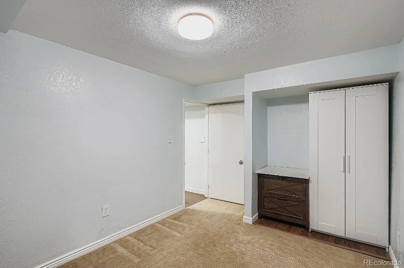 Building Photo - 355 Gray St