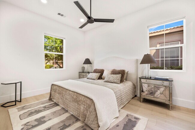 Building Photo - 57806 Cantata Dr