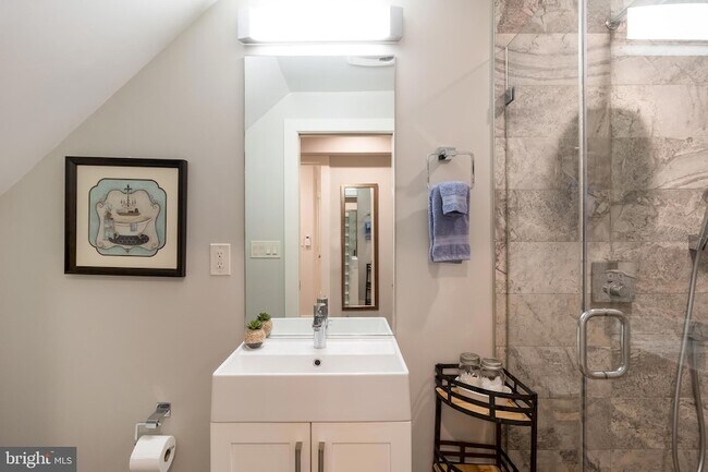 Building Photo - 4514 15th St NW