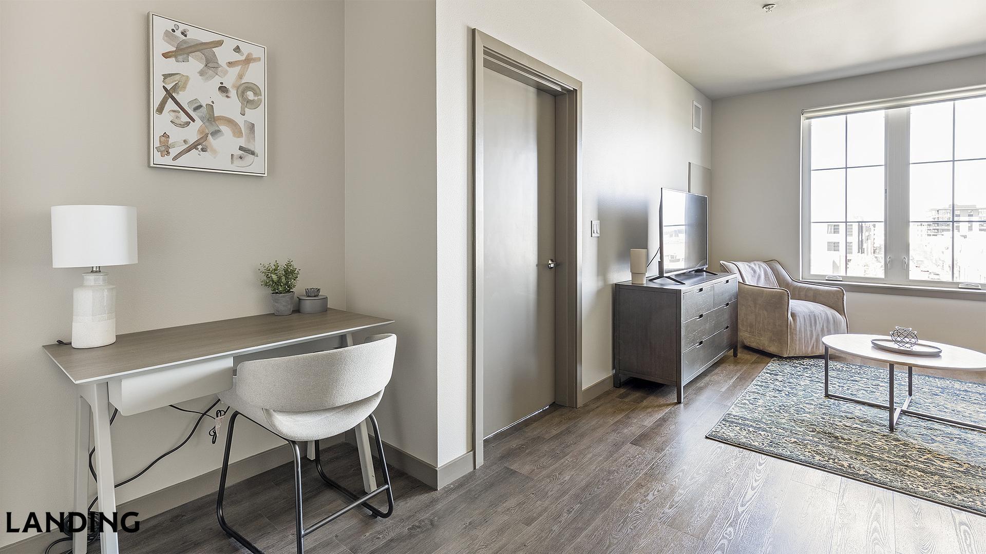 Building Photo - 1850 NW Front Ave