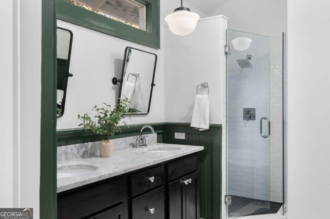 Building Photo - 987 Alloway Pl SE