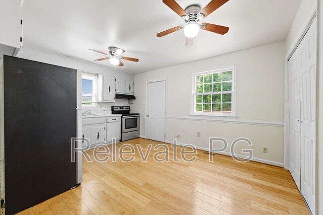 Building Photo - 15709 Gary Ave