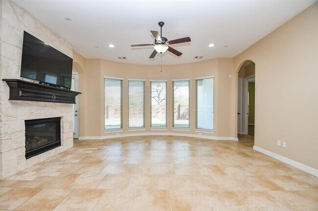 Building Photo - 28406 Tanner Crossing Ln