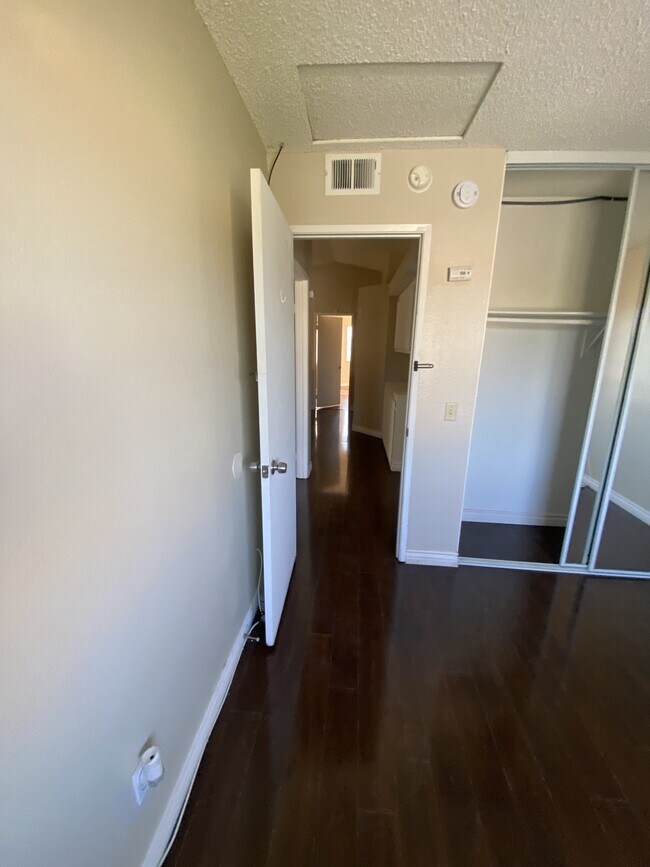 Building Photo - 16502 Mango Way