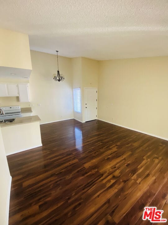 Building Photo - 8725 Beckenham Ln