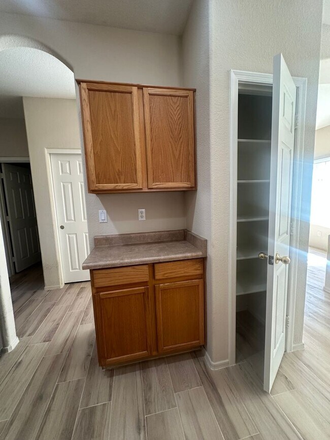 Building Photo - SAN TAN RANCH SINGLE LEVEL 4 BEDROOM WITH NEW FLOORING THROUGHOUT