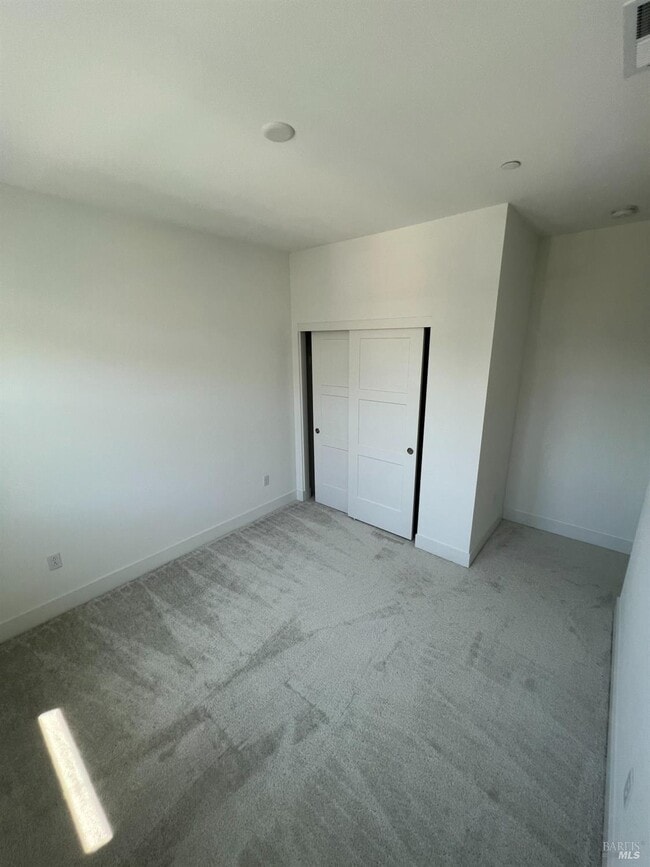 Building Photo - 426 Semillon Ln