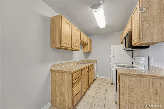 Building Photo - 8330 Zuni St