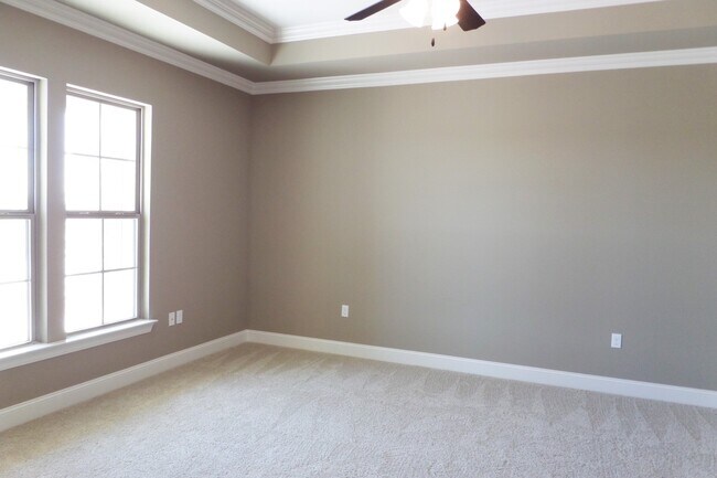 Building Photo - 14092 Wetherly Dr