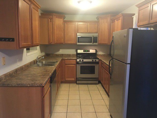 Building Photo - 233 W Klein Ave