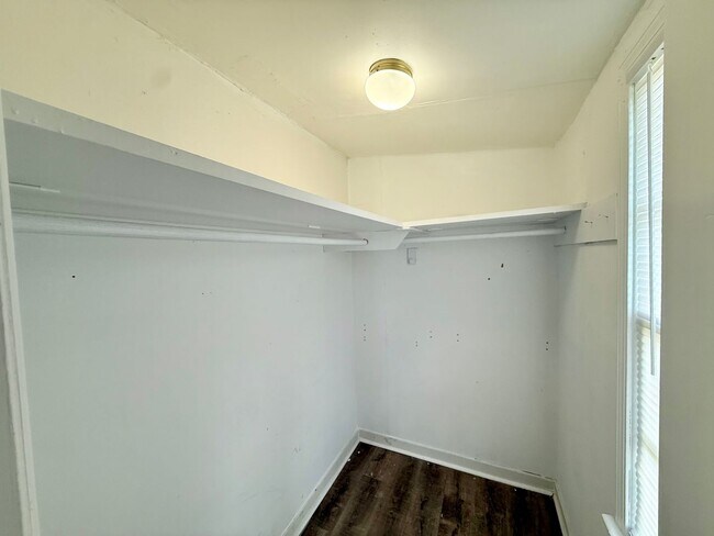 Building Photo - 17113 Green Hill Rd