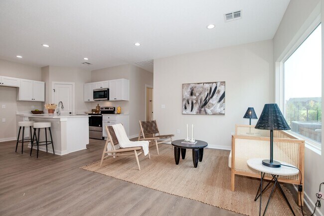 Building Photo - Southern Ridge- Holly Plan