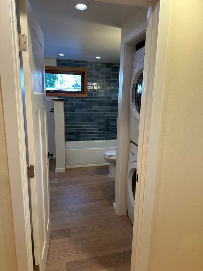 Building Photo - 3616 N 11th St